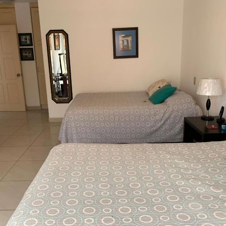 Campus Residencias Bed and Breakfast Quito Exterior foto