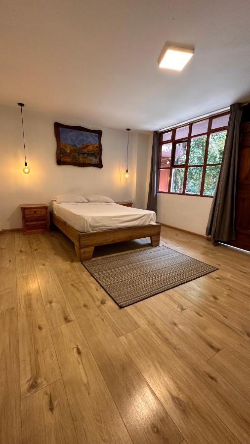 Campus Residencias Bed and Breakfast Quito Exterior foto