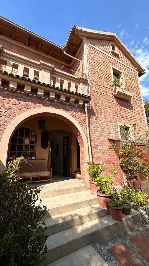 Campus Residencias Bed and Breakfast Quito Exterior foto