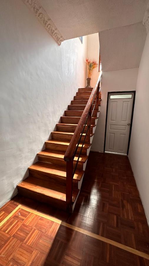 Campus Residencias Bed and Breakfast Quito Exterior foto