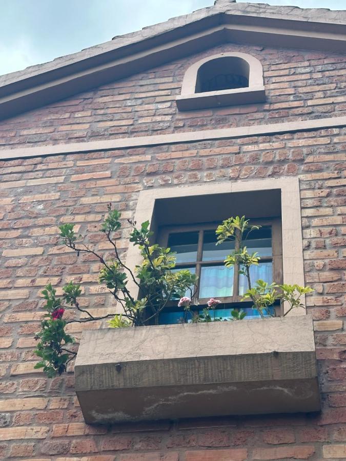 Campus Residencias Bed and Breakfast Quito Exterior foto